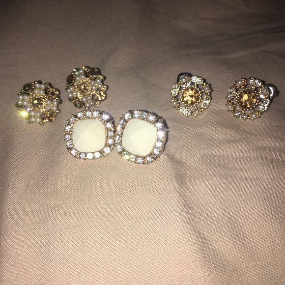 Earring Set - Picture 1 of 1